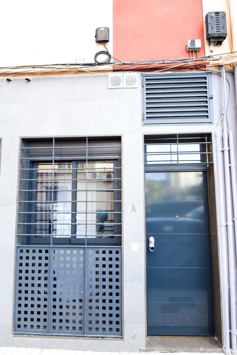 Facade/entrance