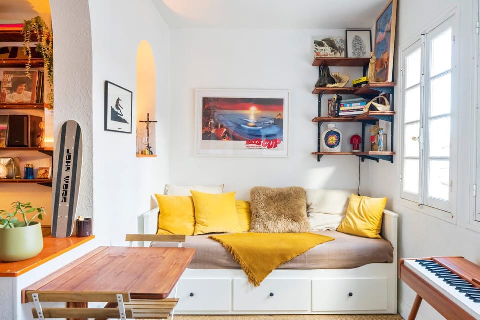 Property building, Living room