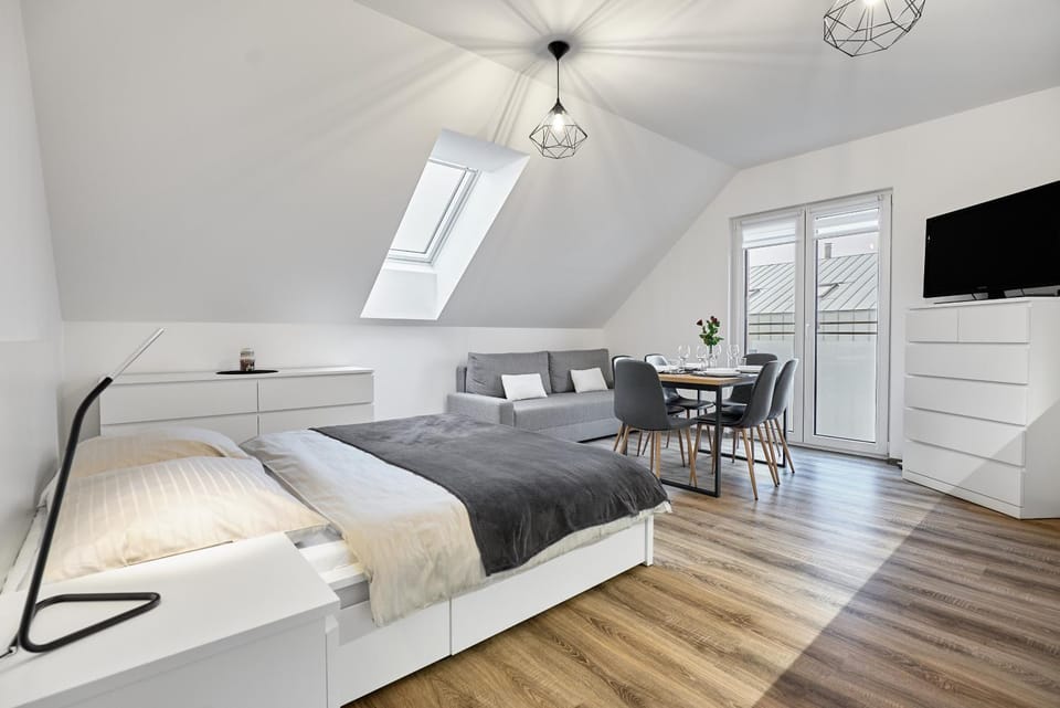 Bed, Living room, Photo of the whole room