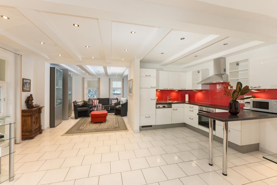 Kitchen or kitchenette, minibar, pet friendly, stove
