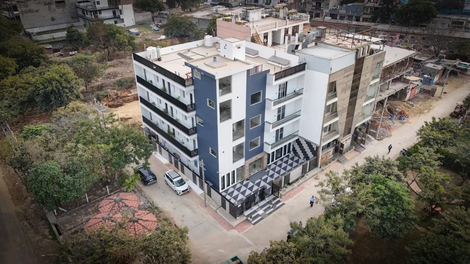 Property building, Parking