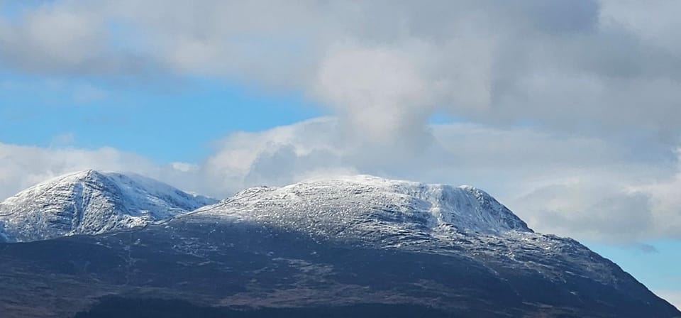 Hamishs log cabin Cabin in Trawsfynydd