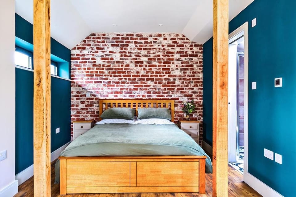 Cottage in the heart of award-winning English village House in Rother District