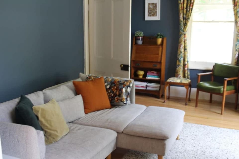 Little Gem City Cottage House in Launceston