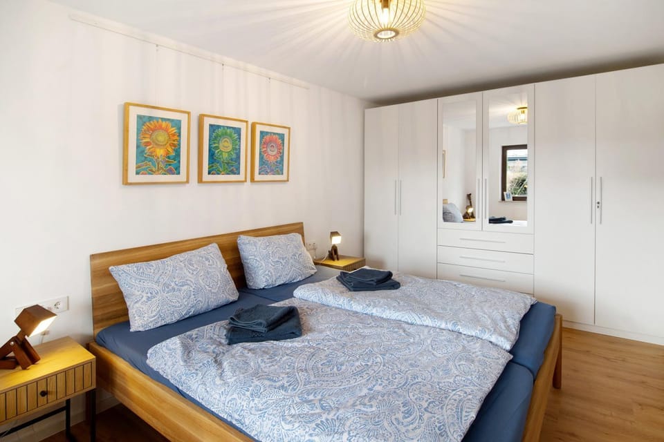 Living room, Bedroom