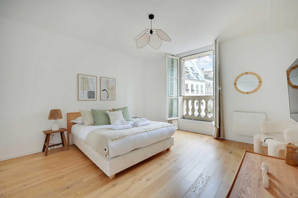 Bed, Bedroom