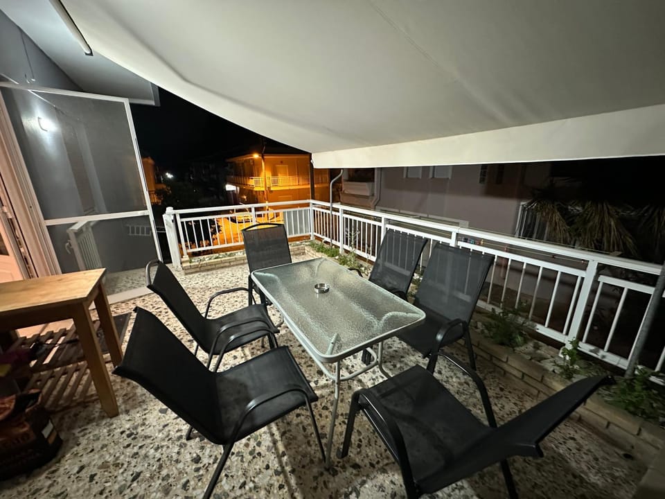 Къща с две спални House in Nea Peramos