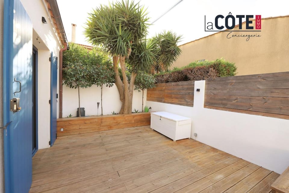 Le Chapon House in Sausset-les-Pins