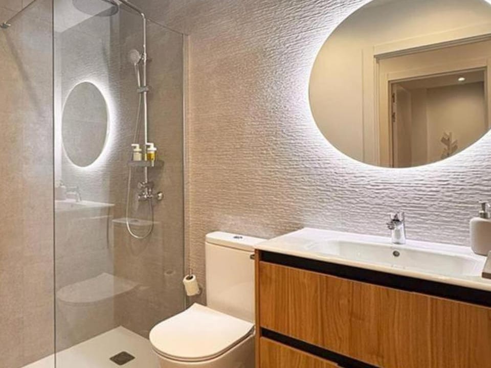 Shower, Toilet, Bathroom