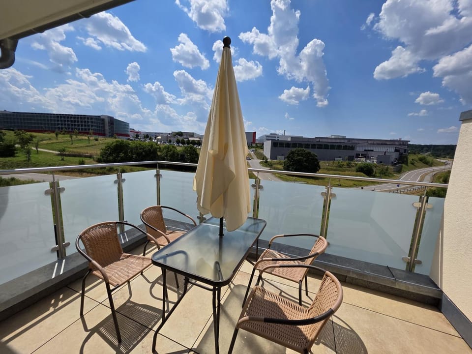 Balcony/Terrace, Balcony/Terrace