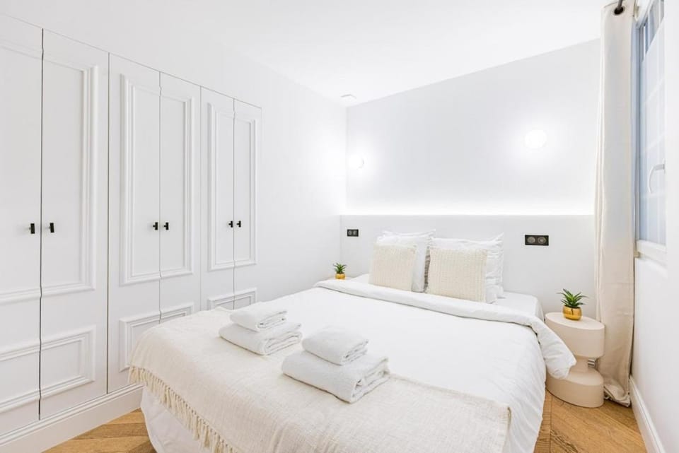 Suite luxueuse Elysee Faubourg St Honore Paris 8 Apartment in Paris