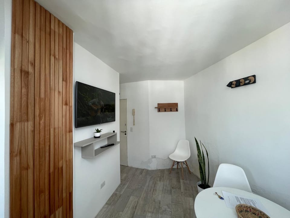 TV and multimedia, Dining area