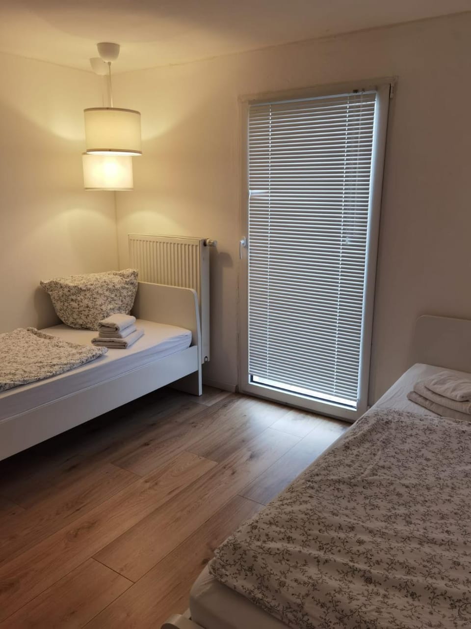 Bed, Balcony/Terrace, Balcony/Terrace, Photo of the whole room, Bedroom