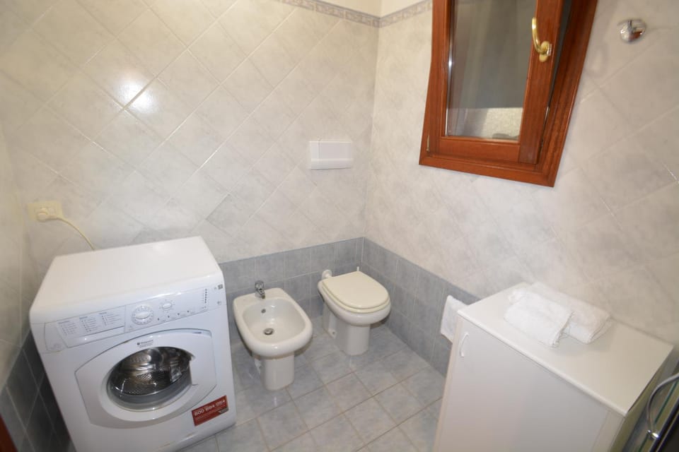 Toilet, Bathroom, bidet, washing machine