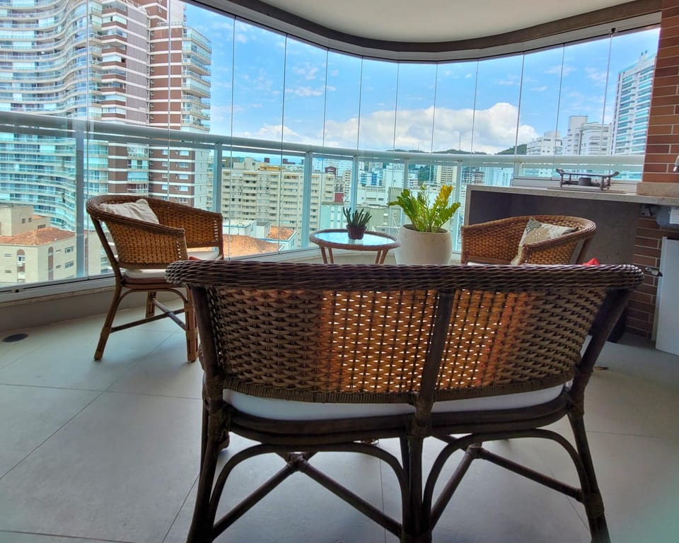 Balcony/Terrace, City view