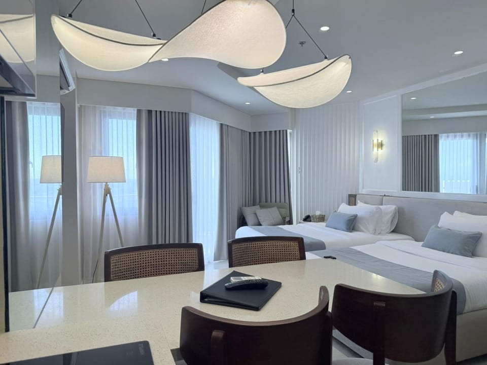 Tambuli Ocean View Luxe Studios, Mactan Seaside Residences Apartment in Lapu-Lapu City