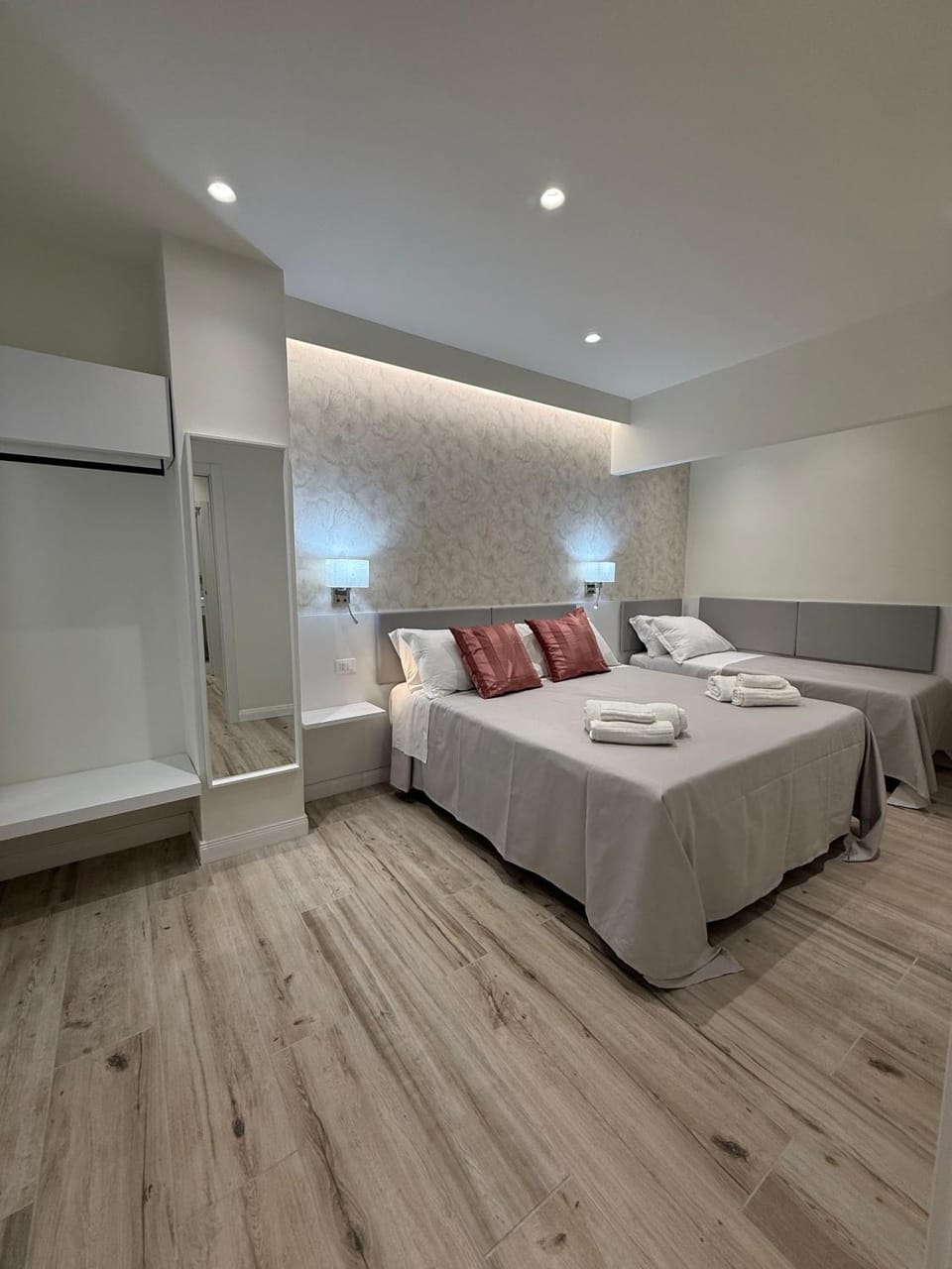Bed, Photo of the whole room, Bedroom, towels, wardrobe
