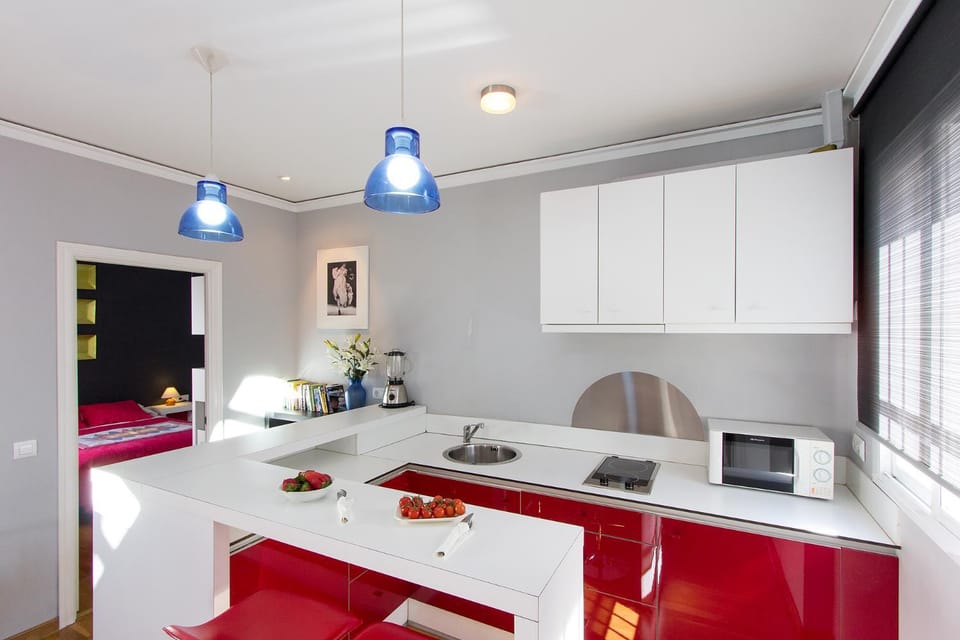 Kitchen or kitchenette
