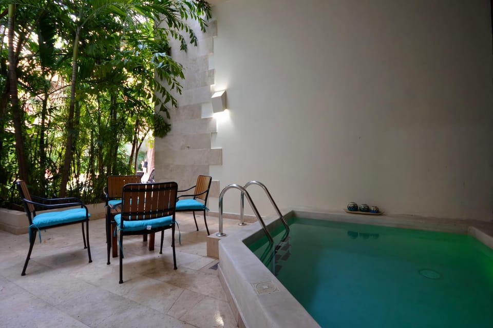 Patio, Swimming pool