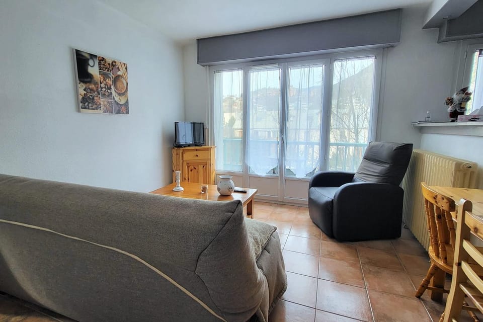 Spacious apartment for 6 people Apartment in Briançon