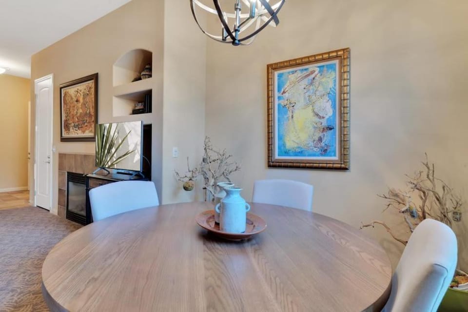Secluded 2 BR Legacy Villas Premium Location House in Indian Wells