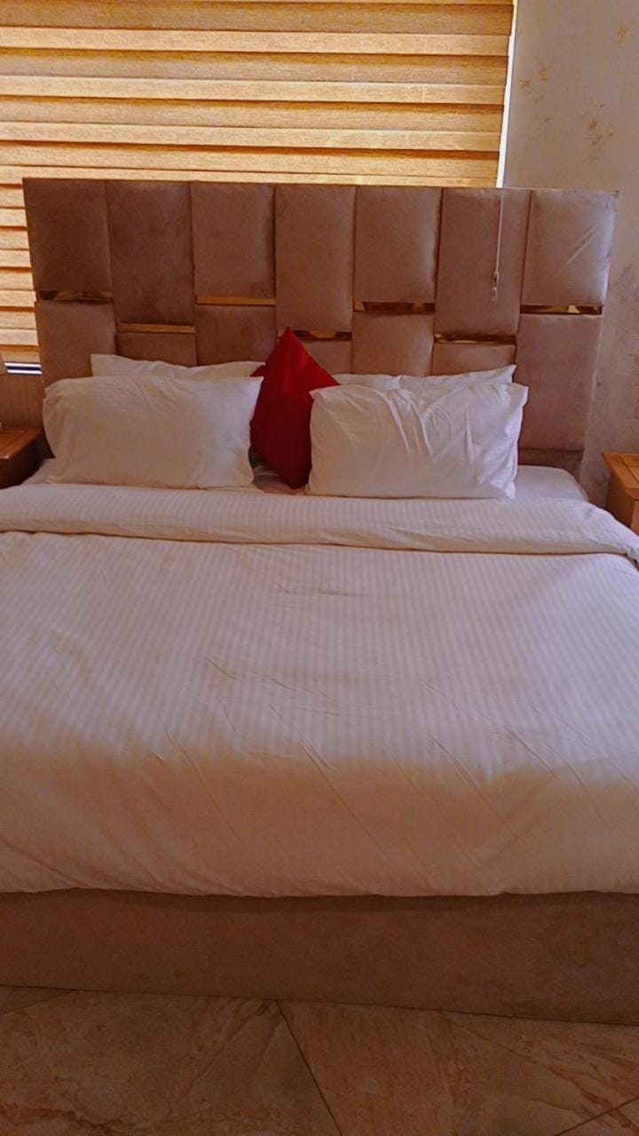Zamin Suites Hotel in Abuja