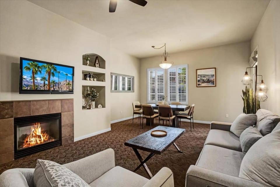 Relax & Recharge at this 2BR Desert Villa Apartment in Indian Wells