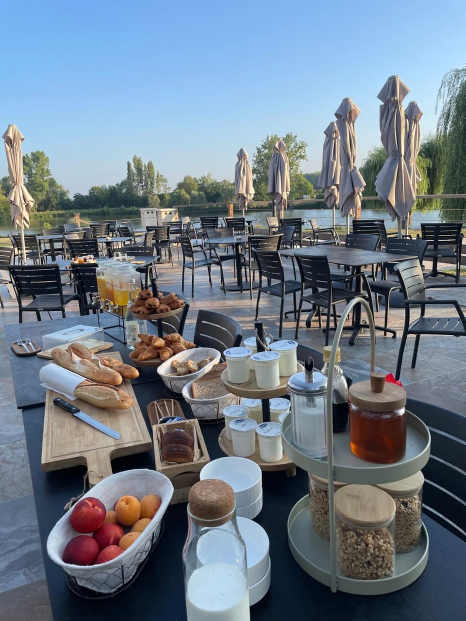 L'ile chaumette Hotel in Bourgogne-Franche-Comté