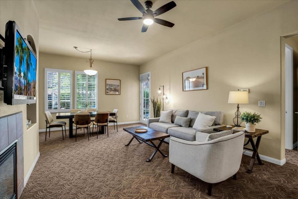 Relax & Recharge at this Desert Villa #A Apartment in Indian Wells