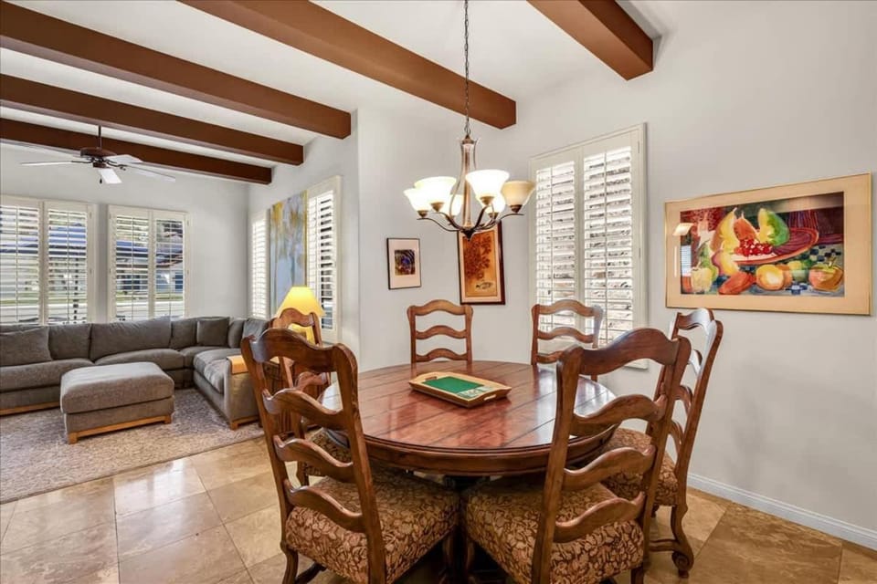 Enchanting Townhome Touching Santa Rosa Mountains House in Indian Wells