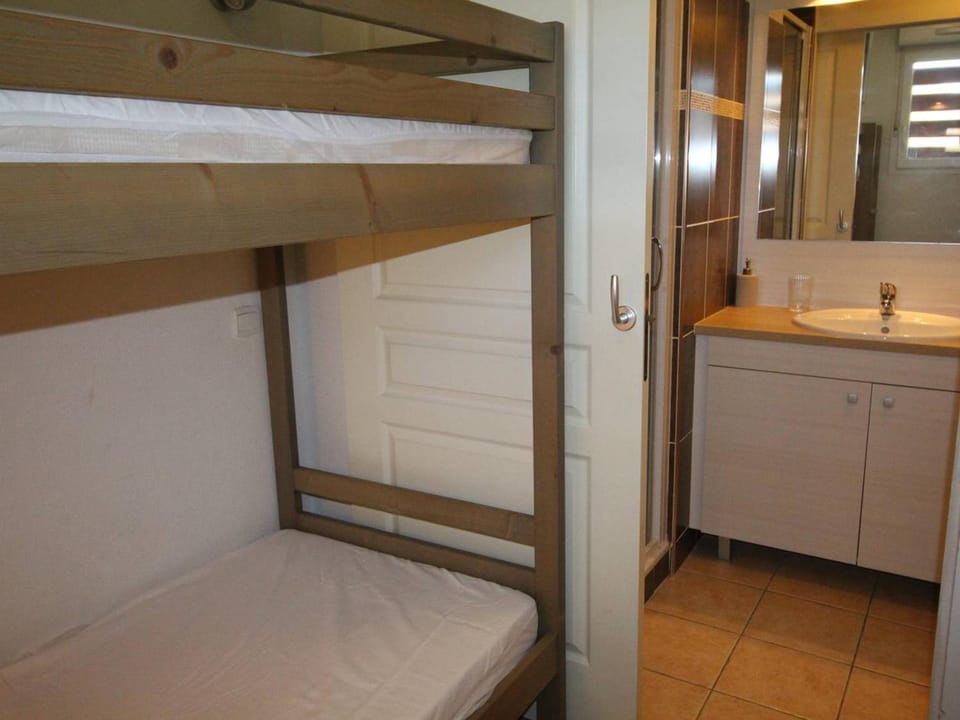 T3 Sud avec balcon, piscine, parking, animaux ok et wifi - FR-1-313-236 Apartment in Catalonia