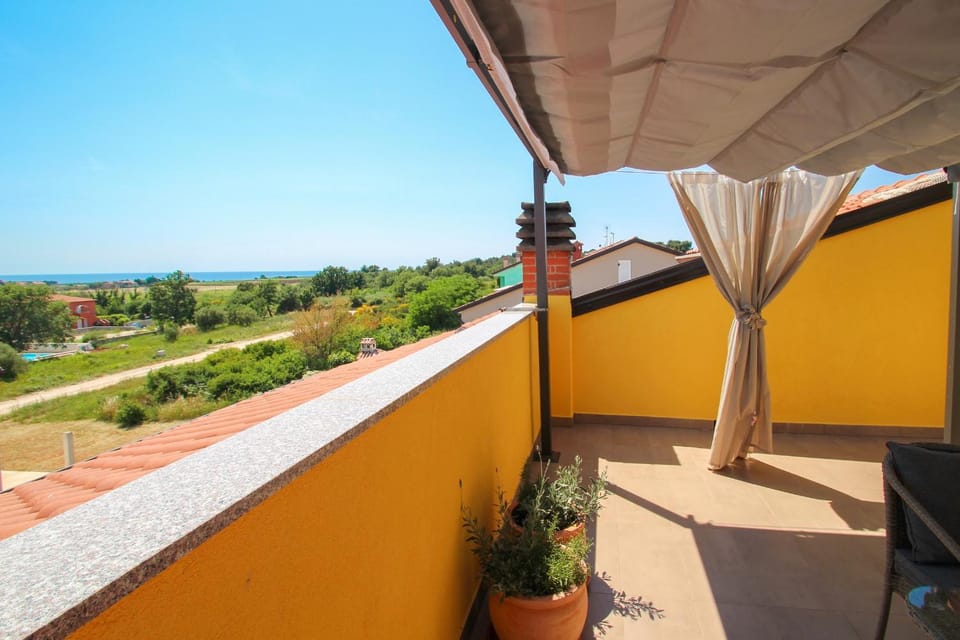 Apartments Jadranka Sain Apartment in Novigrad