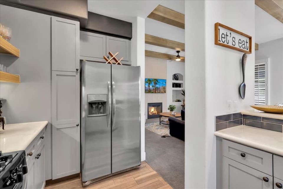 Luxurious Remodeled Villa in La Quinta #A Apartment in Indian Wells
