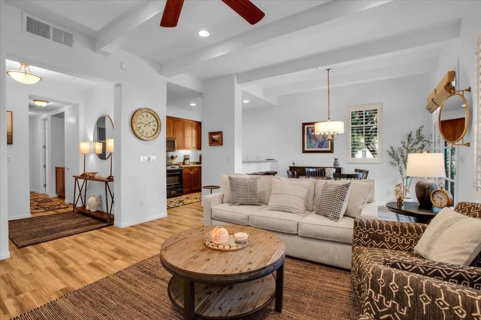Lux Ground Floor Villa in heart of La Quinta #A Apartment in Indian Wells