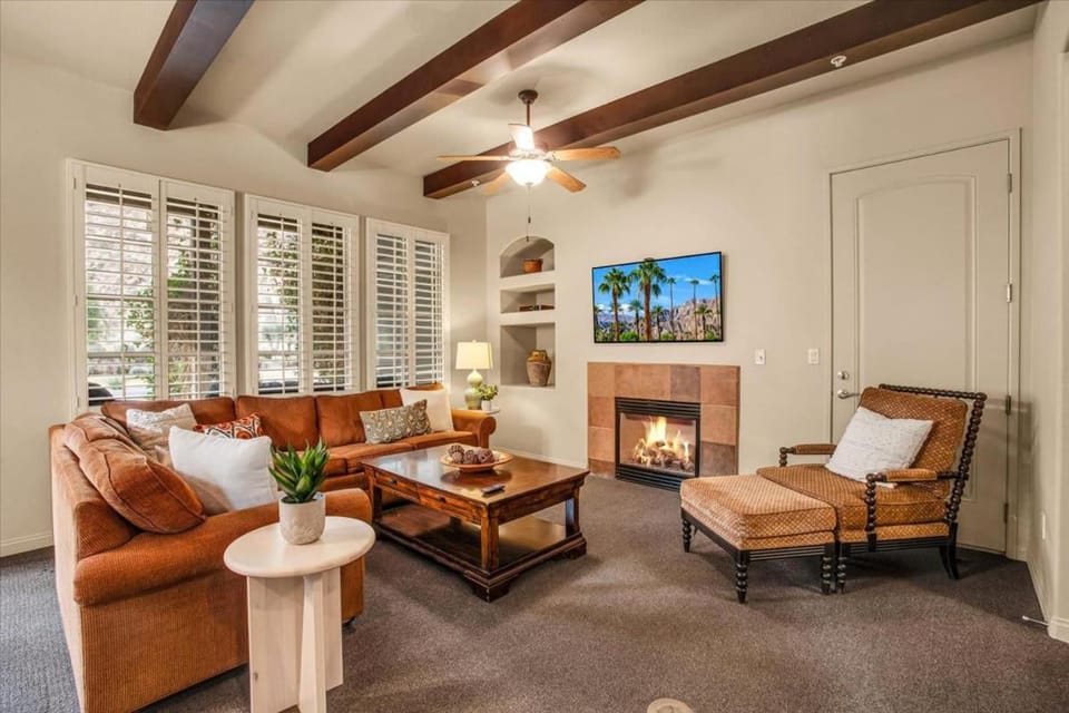 Tranquil Villa with Captivating Desert Views #A Apartment in Indian Wells