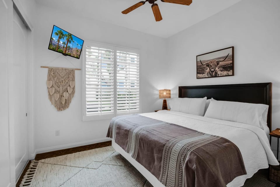 Revitalized Desert Getaway #A Apartment in Indian Wells