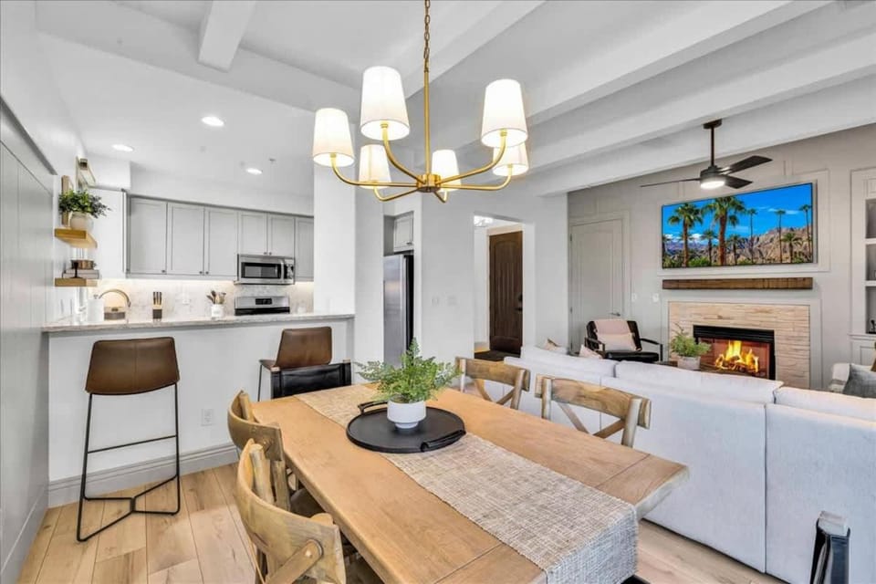 Remodeled 1BR Legacy Villa with Private Patio #A Apartment in Indian Wells