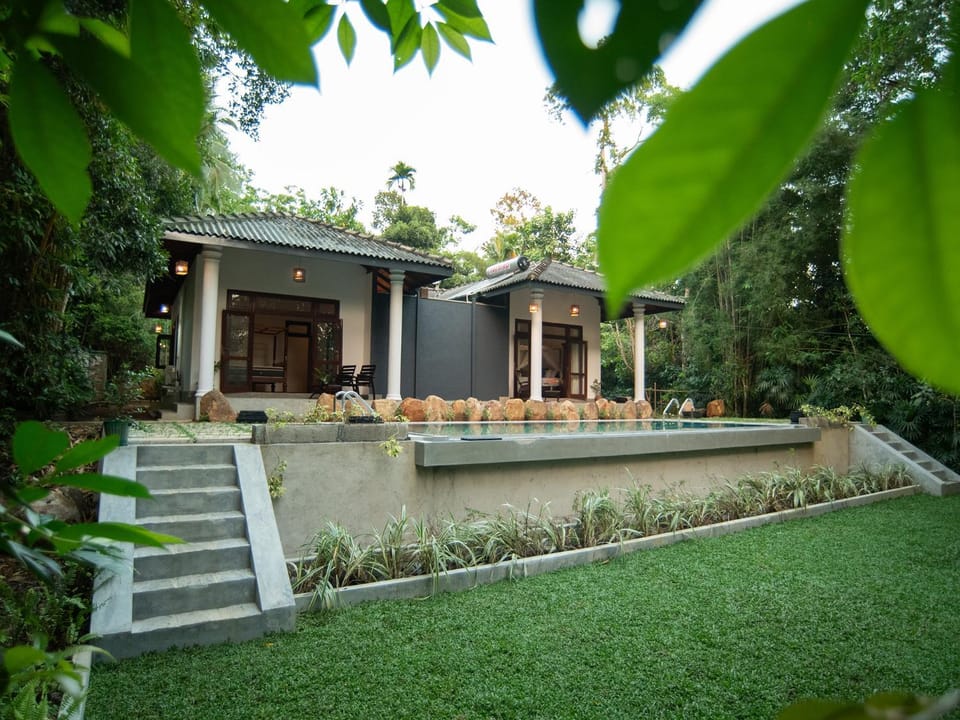 Property building, Swimming pool
