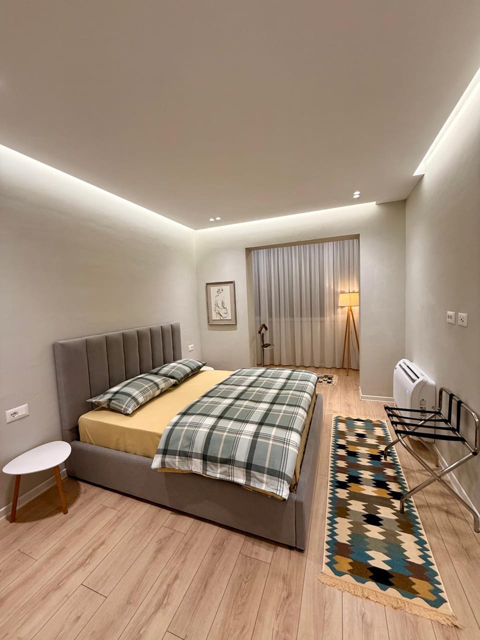 Bed, Bedroom, air conditioner