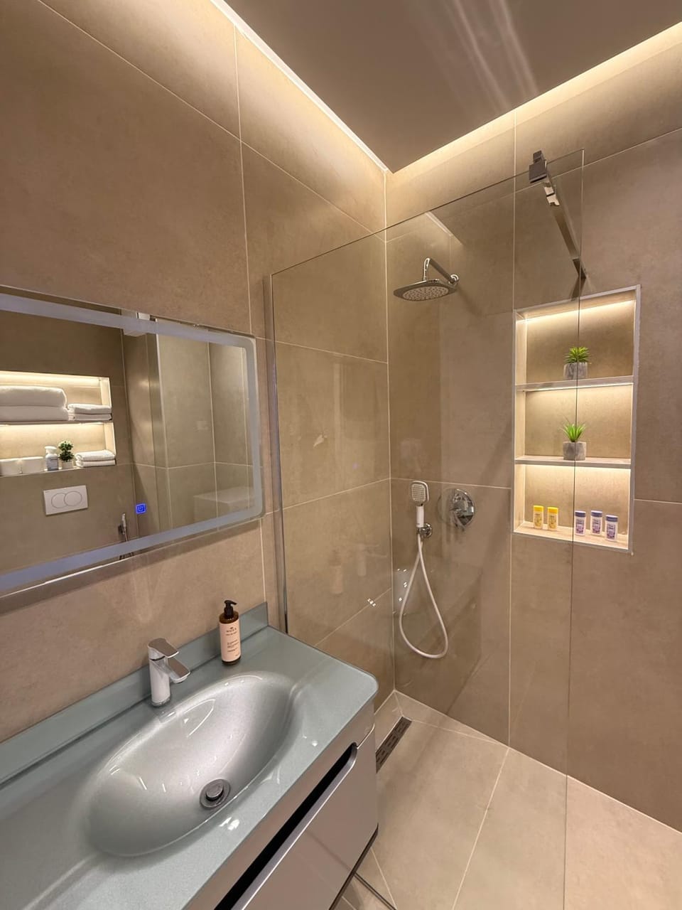 Shower, Bathroom