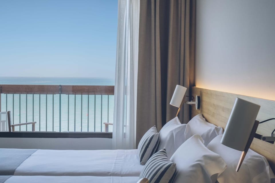Bedroom, Sea view