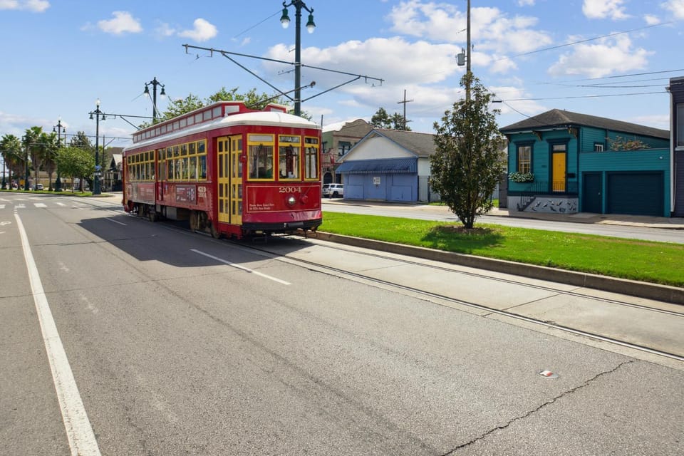 Property building, Street view, Location, shuttle