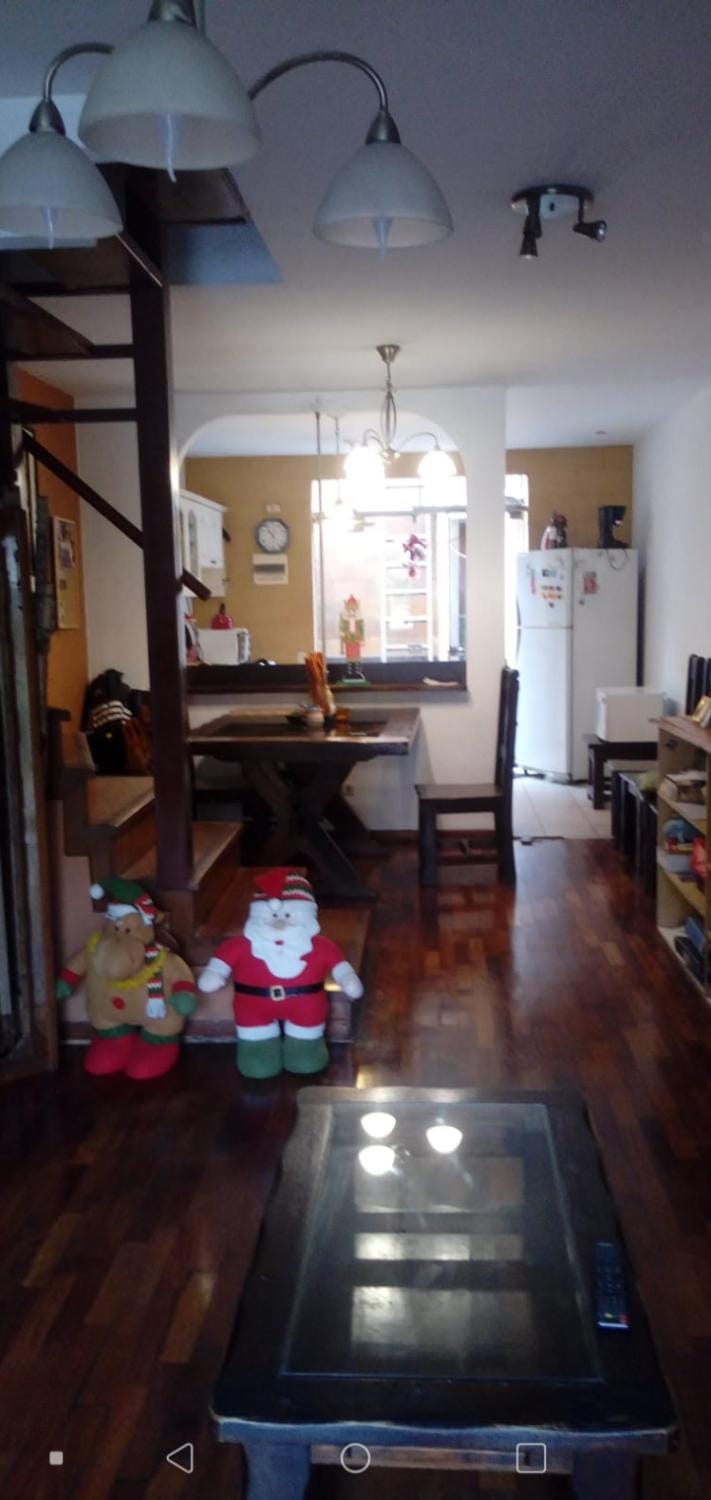 Habitaciones con todos los servicios en Lima Este a 1 cuadra del Banco de Crédito Sede Central Vacation rental in La Molina