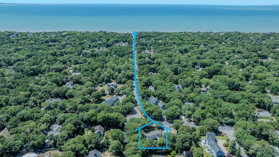 Walk to Beach Spacious Home and Private Backyard House in North Eastham