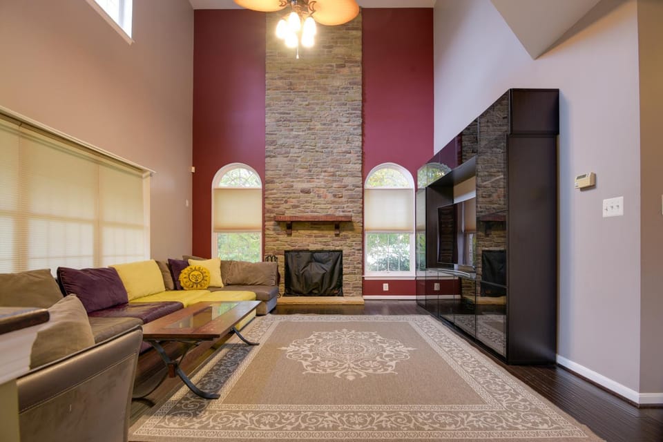54 Mi to Dtwn DC: Spacious Family Home! House in Maryland