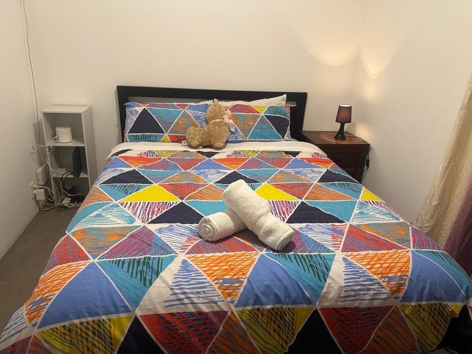 Bed, Photo of the whole room, Bedroom, towels