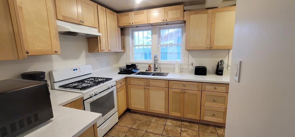 Private 3 bedroom Home in Los Angeles - Gardena, California Apartment in Los Angeles