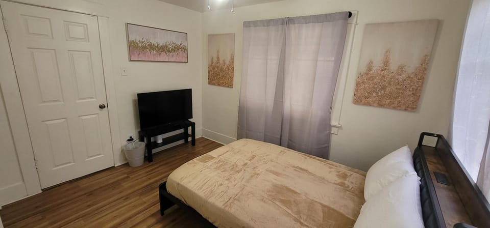 Private 3 bedroom Home in Los Angeles - Gardena, California Apartment in Los Angeles