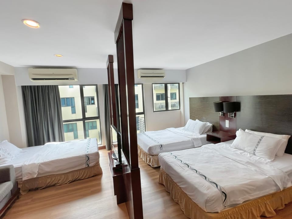 Royal Crown Scsp KK CBD near Imago Apartment in Kota Kinabalu