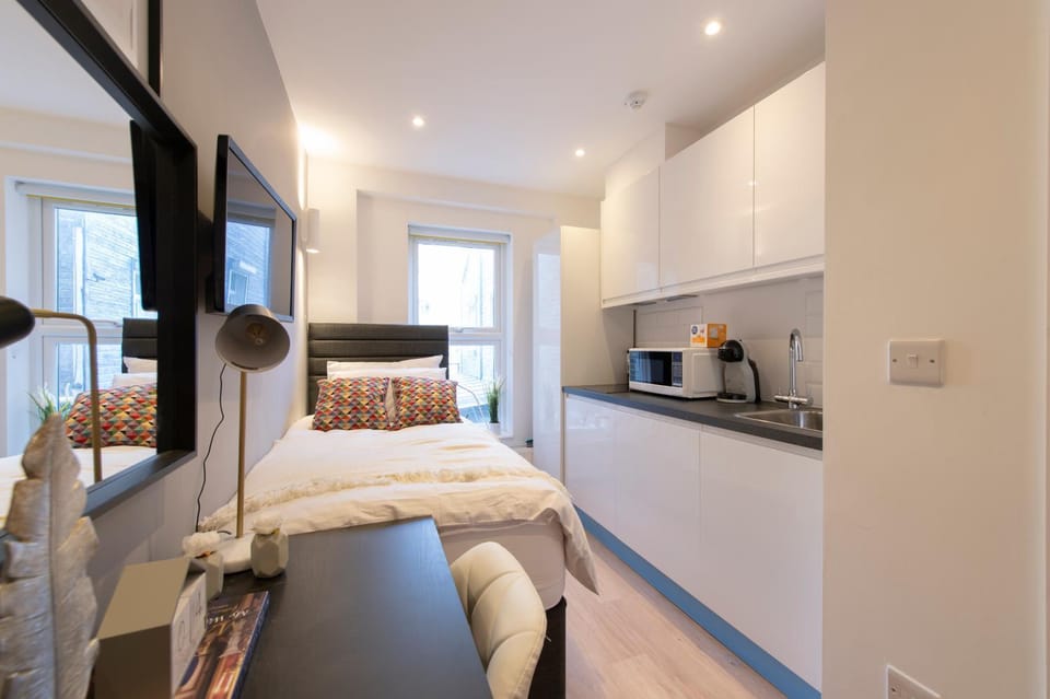 Bed, TV and multimedia, Coffee/tea facilities, Kitchen or kitchenette, Bedroom